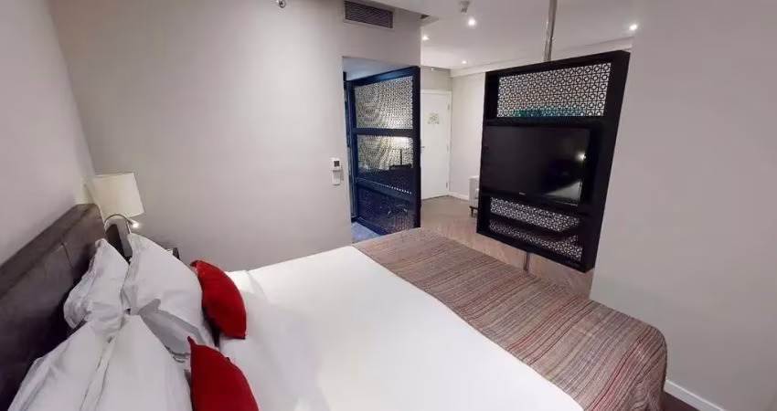 Flat disponível para venda no estanplaza funchal faria lima, com 28m², 1 dormitório e 1 vaga de garagem