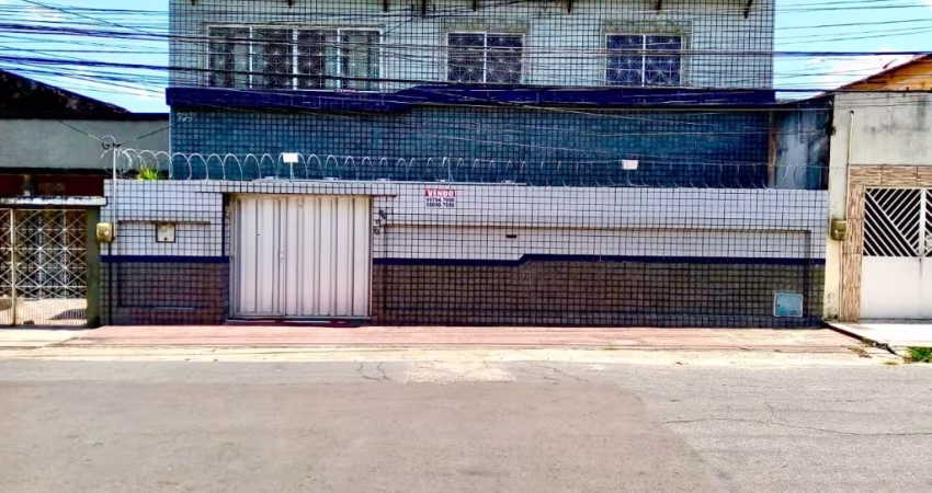 DUPLEX DE 230m²,  5 QUARTOS, NO BAIRRO VILA UNIÃO