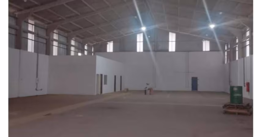 Galpão Comercial na BR 135 em frente ao Posto da Polícia Rodoviária 1000 M²