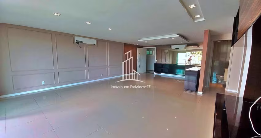 Apartamento com 3 suítes, 210m² à venda no Luciano Cavalcante