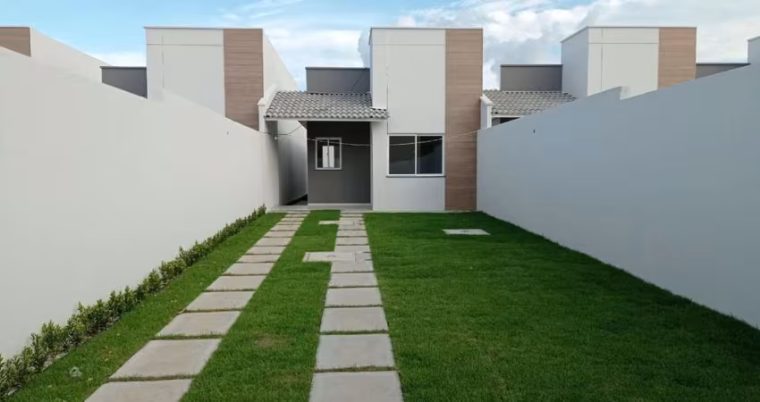 Vendo linda casa nova no Eusébio por R$305mil