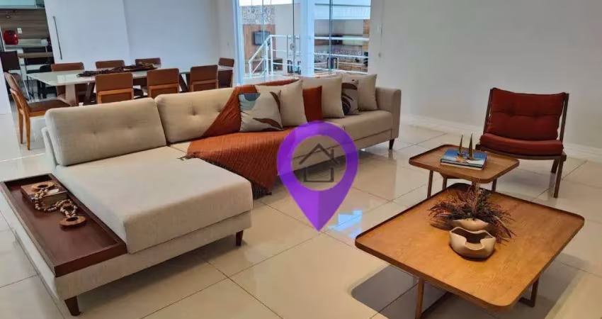 Casa de 286m² em terreno de 462m² no Altaville, Pouso Alegre. 3 suítes, piscina aquecida, 4 vagas cobertas e área gourmet
