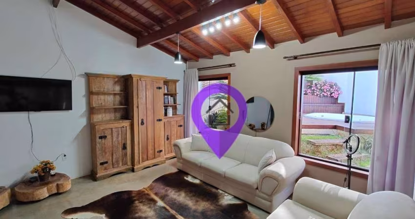 Casa de 348m² à venda no bairro Pousada dos Campos I, Pouso Alegre. 4 dormitórios, jacuzzi e área gourmet com fogão de lenha. Excelente localização