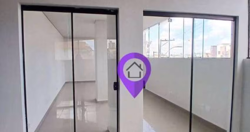 Sala comercial de 41m² para alugar no centro de Pouso Alegre. Ideal para escritórios e salões de beleza. Pacote completo por R$ 1.300/mês.