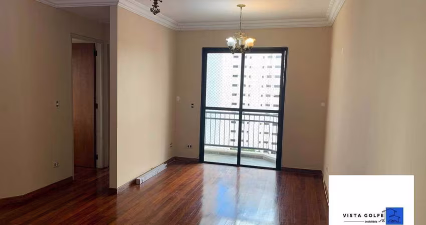 Ótima localização, 2 vagas, aceita pet, 3 dormitórios, 1 suíte, sala com varanda