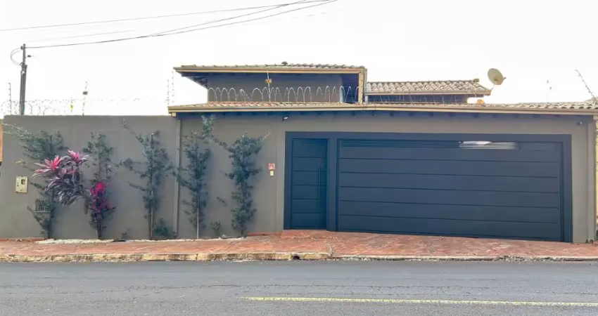 Casa com 3 quartos à venda na Rua Professor Hilário da Rocha, Vila Santo Eugênio, Campo Grande