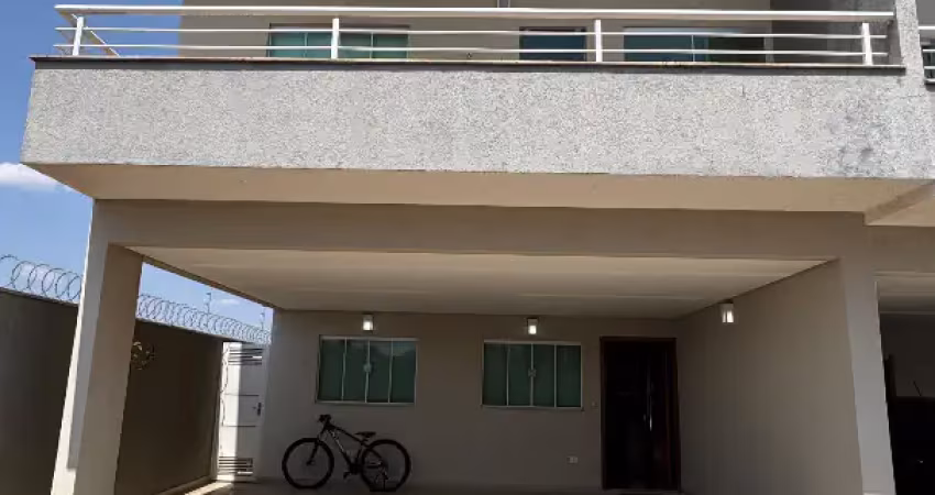 Sobrado alto padrão no cidade jardim, vista livre para o parque dos poderes, 3 suítes (1 com closet)