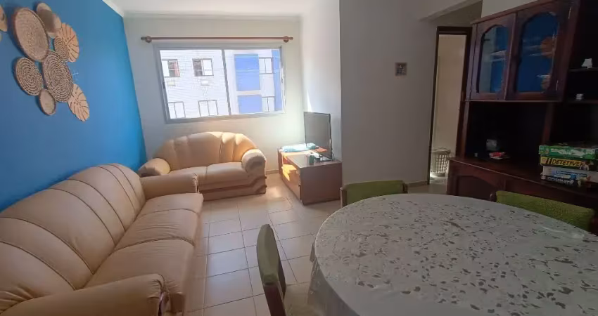 Apartamento 2 quadras da praia do Tombo!