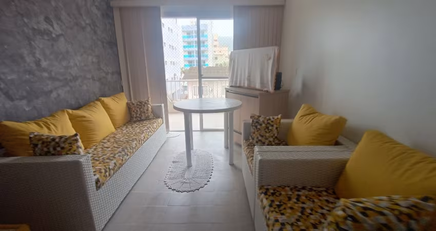 Apartamento Tombo ótima localização próximo a praia
