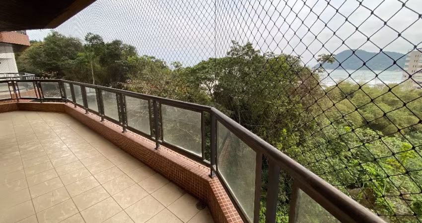 Oportunidade à venda na Praia do Tombo com 215m2 úteis, 3 suites, 2 vagas e lazer completo
