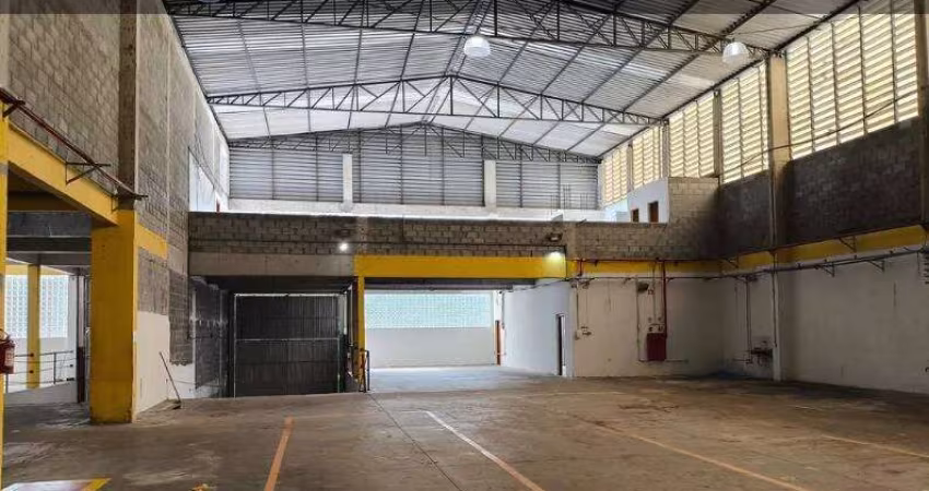 Galpão para locação em Santana de Parnaíba com 2200m²