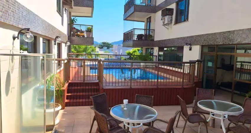 Apartamento 40m2 em Camboinhas  por R$ 535.000