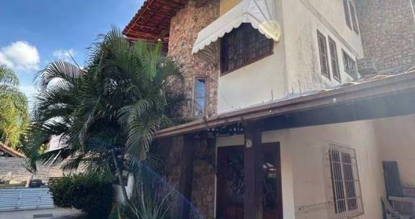 Casa com 3 dormitórios à venda, 240 m² por R$ 1.350.000,00 - Piratininga - Niterói/RJ