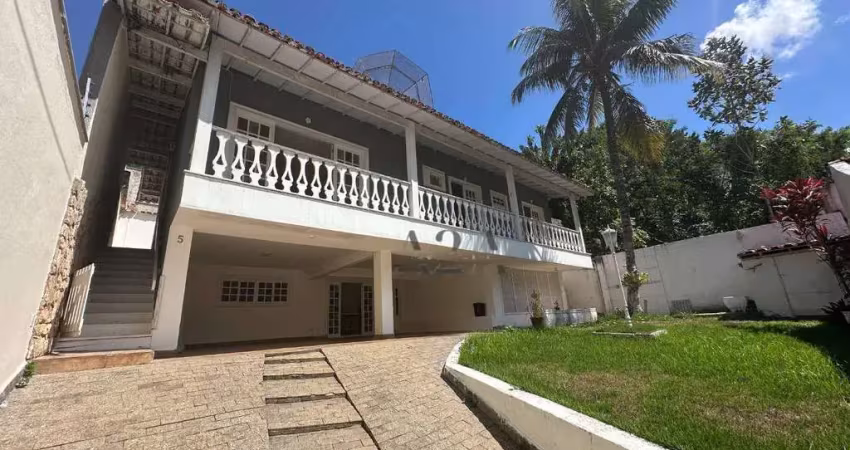 Um verdadeiro achado em Itacoatiara.