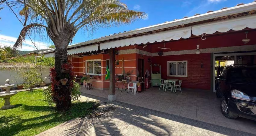 Casa com 3 dormitórios à venda, 140 m² por R$ 750.000,00 - Serra Grande - Niterói/RJ