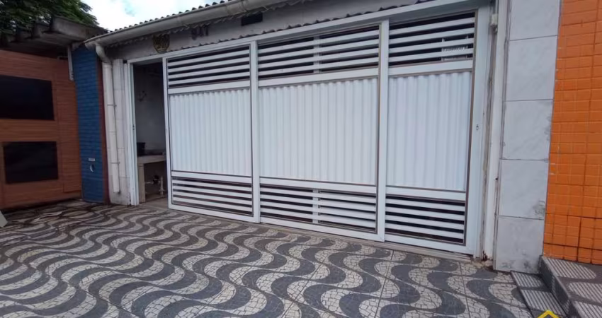 CASA DE 2 DOR, 1 SUITE , 2 VGS
