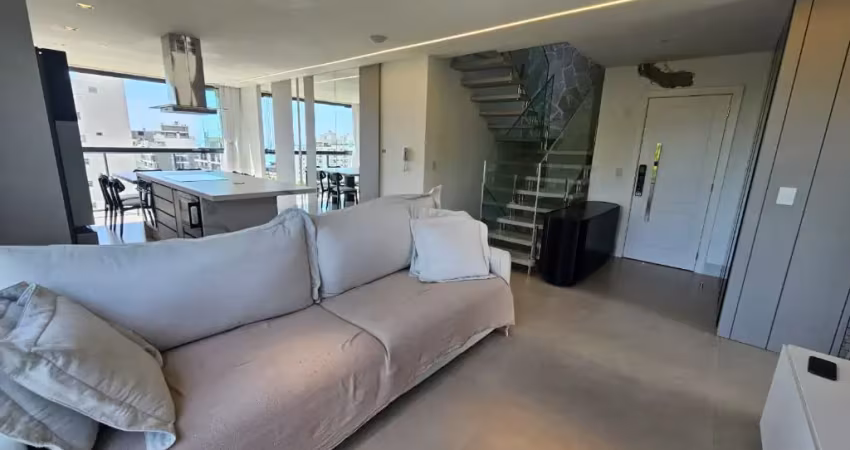 Cobertura Triplex na Praia Brava