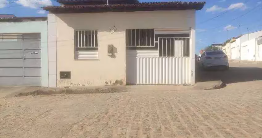 Casa 66.98m², 2 dormitório(s), 1 vaga(s) na garagem - , IACU BA