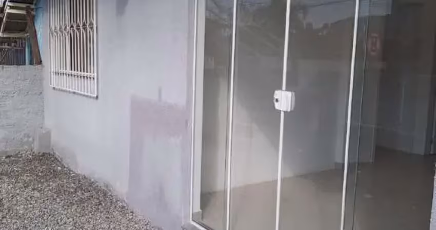 Sala comercial em varzea - itapema: 36m², 1 banheiro locação mensal por r$1.800 + taxas