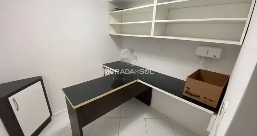 Sala comercial para alugar em Meia Praia, Itapema 