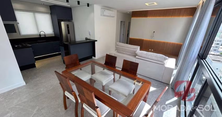 Apartamento mobiliado com área de lazer na Meia Praia