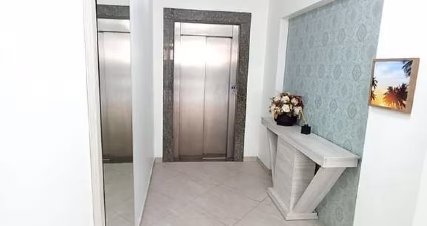 Apartamento em Meia Praia  -  Itapema