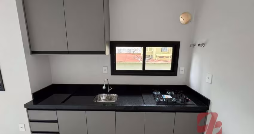 Apartamento em Meia Praia  -  Itapema