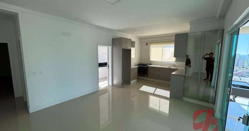 Apartamento em Meia Praia  -  Itapema