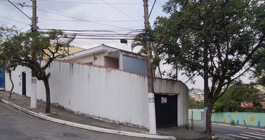Atraente casa tipo para venda e locação com 4 quartos, 261m²