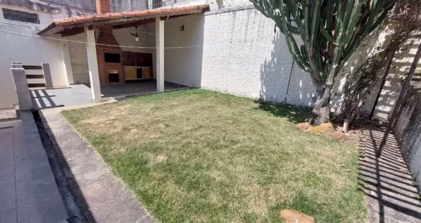 Excelente sobrado para locação em cidade vargas com 3 quartos, sendo 1 suíte, 179m²