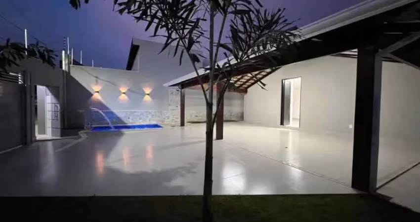 Casa com 3 quartos à venda na Travessa 6, Residencial Buritis, Anápolis
