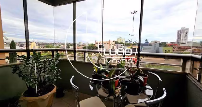 Apartamento com 3 quartos à venda na Avenida Jamel Cecílio, Jundiaí, Anápolis