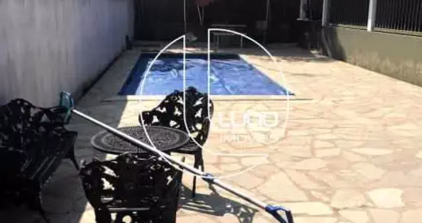 Casa com 6 quartos à venda na Avenida 15 de Novembro Área Especial, 6, Centro, Alexânia