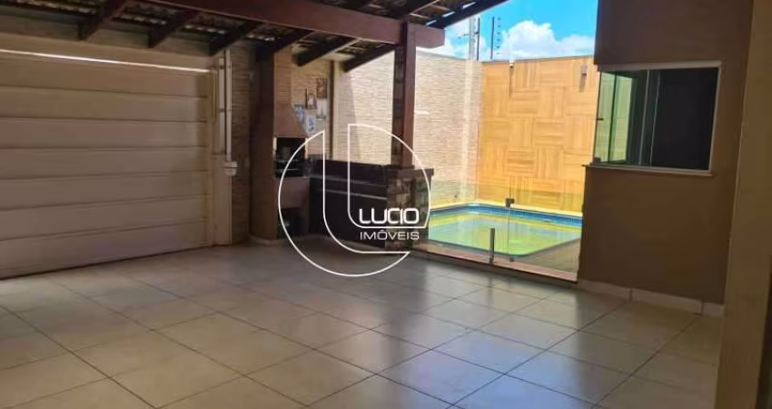 Casa com 3 quartos à venda na Rua 12, Lourdes, Anápolis