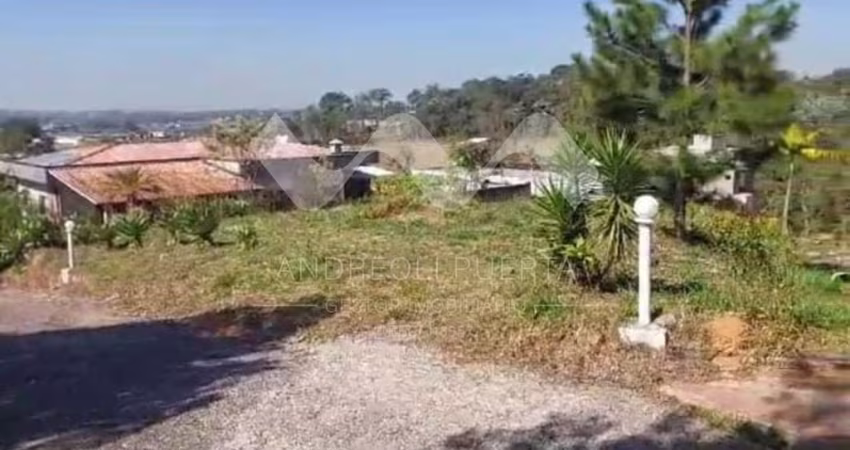 Terreno de 750m² em condomínio à venda em Suzano-SP, bairro Ipelândia