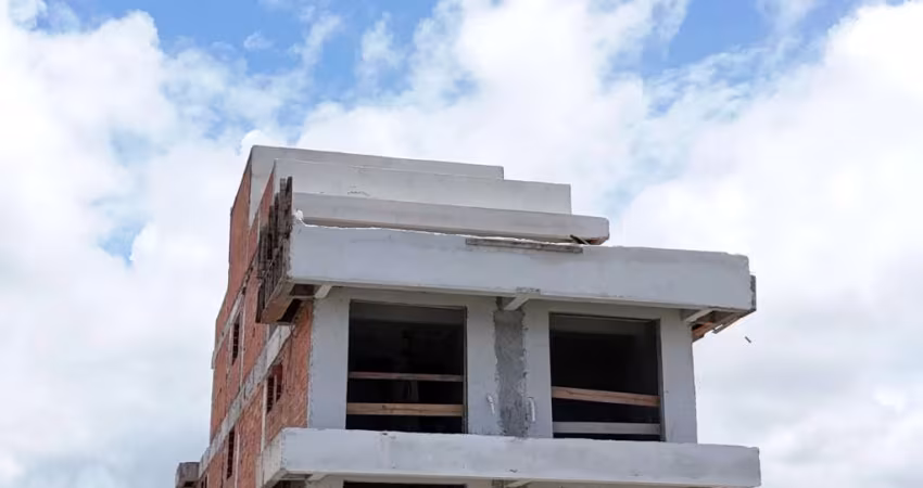 Apartamento na Praia de Caiobá- Último andar com Vista Mar