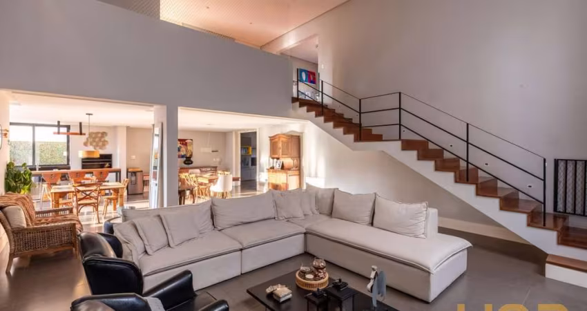 CASA EM CONDOMÍNIO COM 4 QUARTOS - ÁREA TOTAL 393,60 - ECOVILL