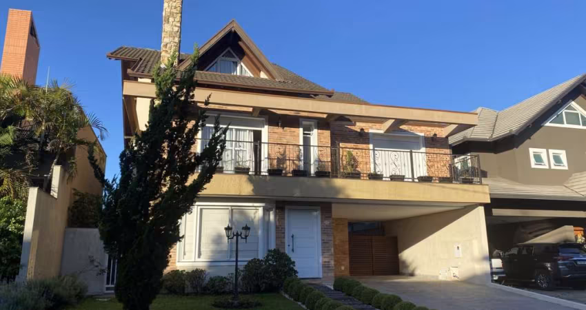Casa em condominio em SANTA FELICIDADE com 300m²
