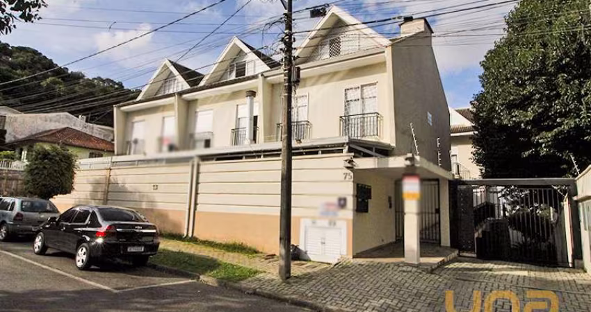 Cilar Vende Sobrado em Condomínio Fechado com 241,32m2 no Sant