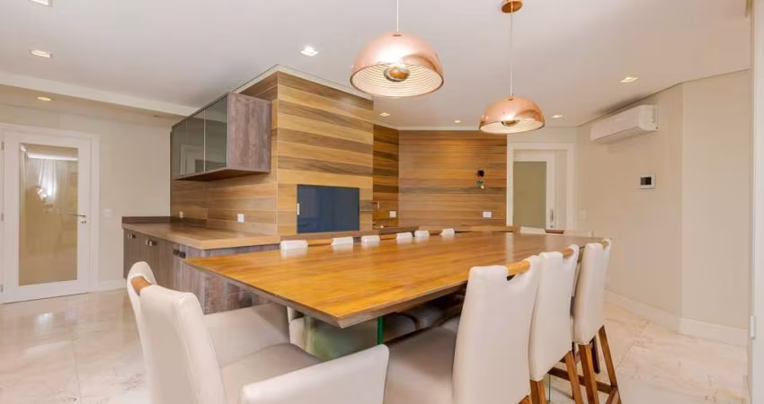 Apartamento 5 suítes no Água Verde