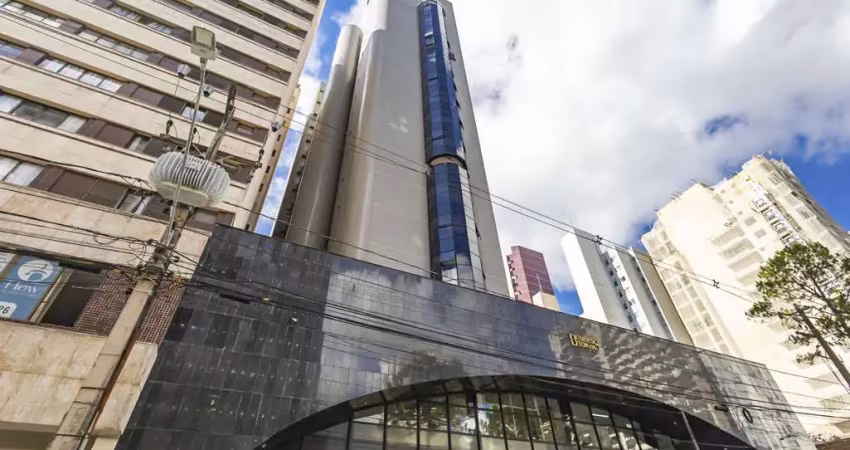 Conjunto comercial com 492,04m² de área privativa no Batel