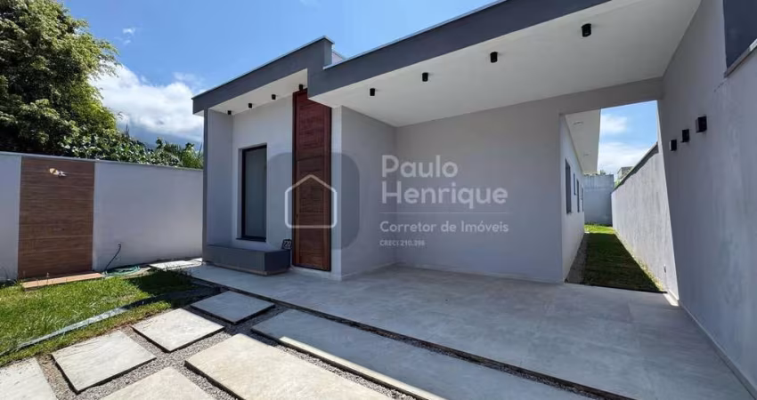 Casa Nova à Venda na Praia do Massaguaçu