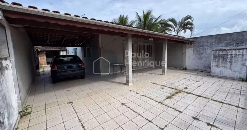 Casa com Edícula à Venda na Praia das Palmeiras em Caraguatatuba