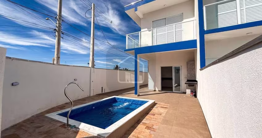 Sobrado com Piscina à Venda no Golfinho
