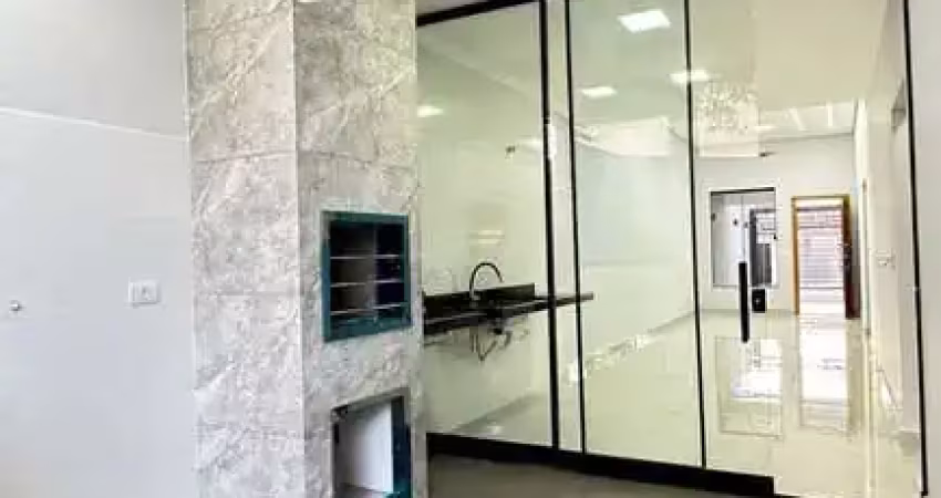 Casa térrea no jardim itália com 1 suíte e 2 quartos e área gourmet