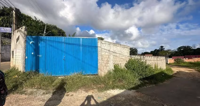 Terreno à venda no Cassange, Salvador 