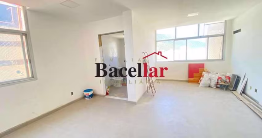 Sala comercial com 1 sala para alugar na Pra ça Saenz Peña, Tijuca, Rio de Janeiro