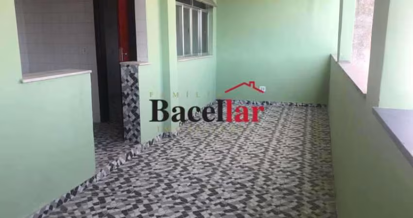 Casa com 3 quartos para alugar na Rua Feira Grande, Cacuia, Rio de Janeiro