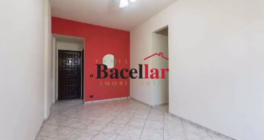 Apartamento com 2 quartos para alugar na Rua Visconde de Santa Isabel, Grajaú, Rio de Janeiro