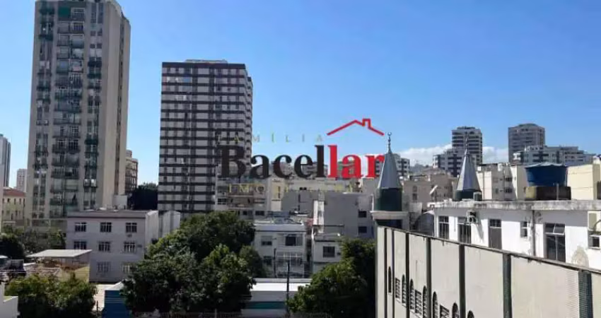 Apartamento com 2 quartos para alugar na Rua Adalberto Aranha, Vila Isabel, Rio de Janeiro